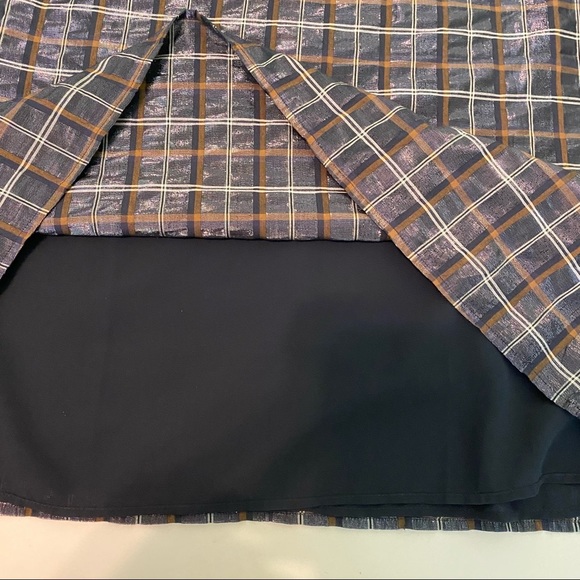 Loft plaid shimmer ruffle trim blouse size XL - Picture 9 of 16